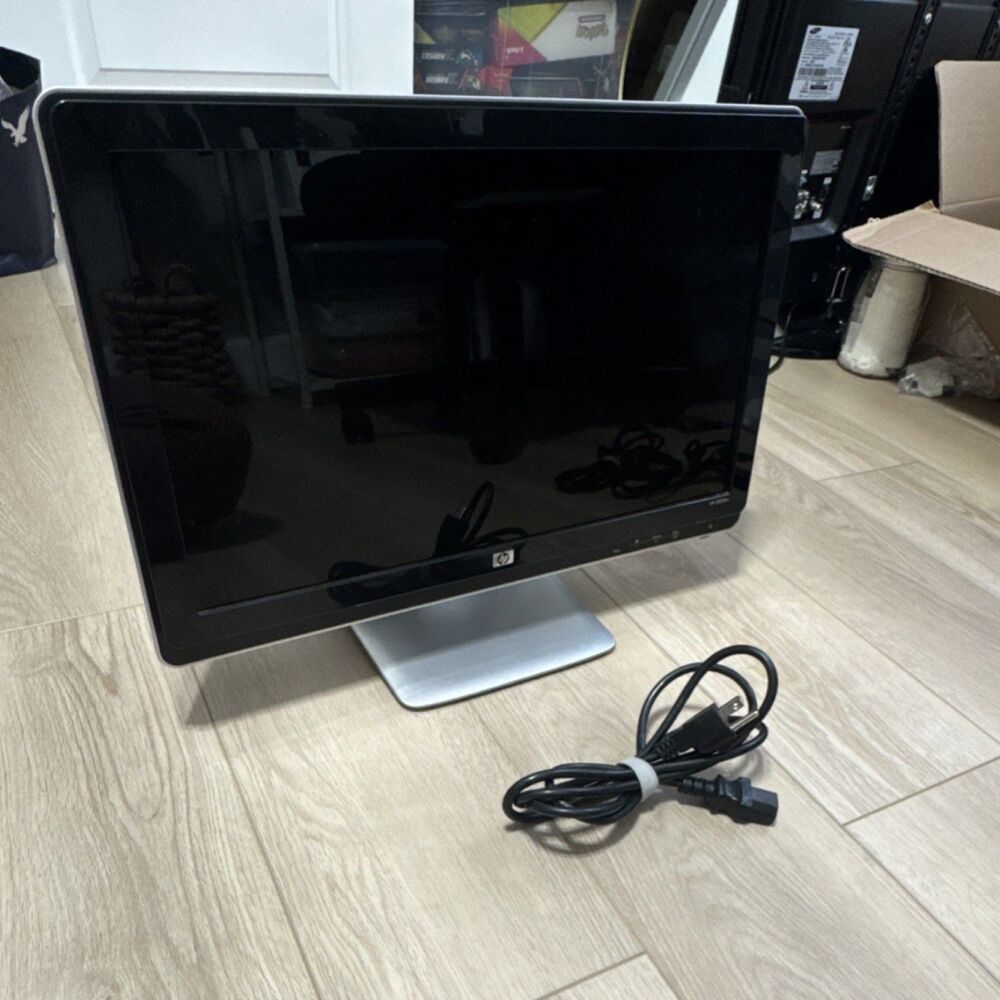 HP 2009m 20" LCD Monitor 1600x900 16:9 Black Silver VGA DVI Widescreen Tiltable